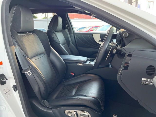 TOYOTA LEXUS LS500 2020