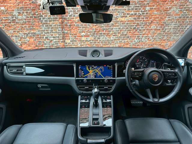 PORSCHE PORSCHE Macan 2023