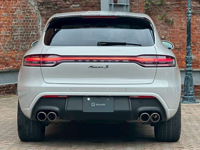 PORSCHE PORSCHE Macan 2023