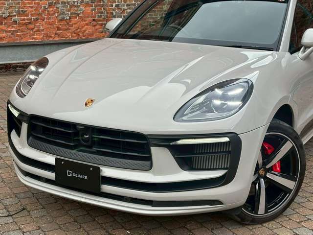 PORSCHE PORSCHE Macan 2023