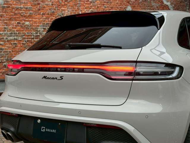 PORSCHE PORSCHE Macan 2023