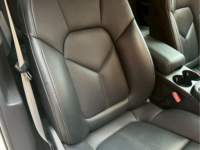 PORSCHE PORSCHE Macan 2023