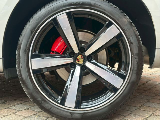 PORSCHE PORSCHE Macan 2023