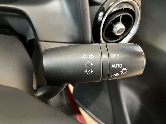 MAZDA DEMIO 4WD 2015