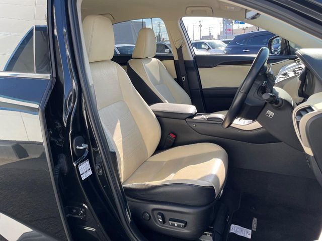 TOYOTA LEXUS NX300h 2017