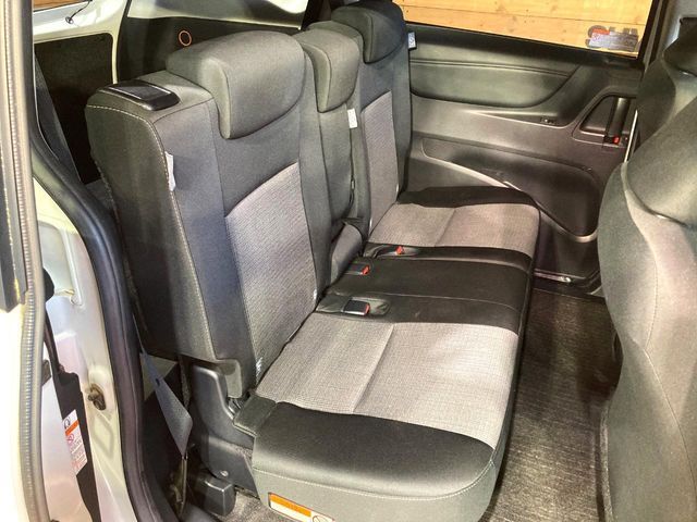 TOYOTA SIENTA HYBRID 2019