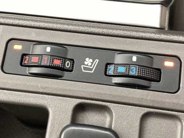 TOYOTA LANDCRUISER PRADO 2023