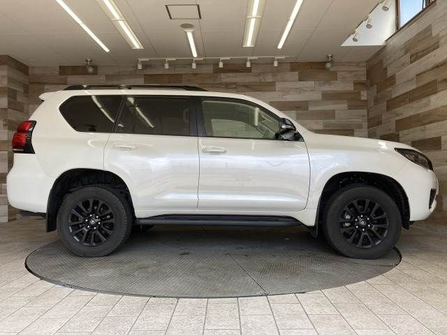 TOYOTA LANDCRUISER PRADO 2023