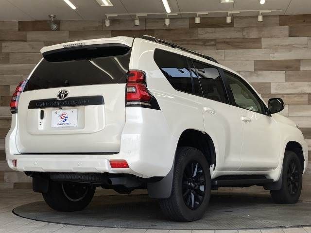 TOYOTA LANDCRUISER PRADO 2023