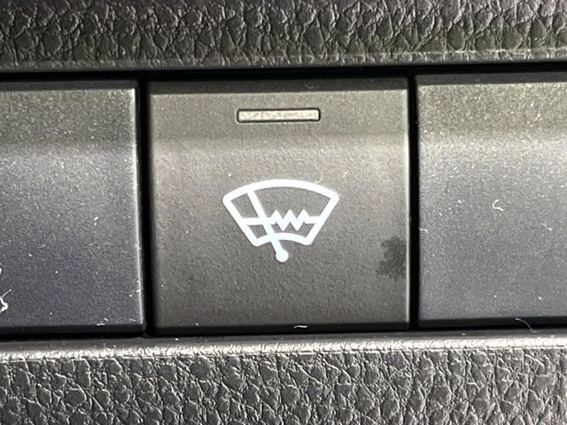 TOYOTA HARRIER 4WD 2020