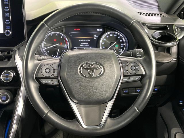 TOYOTA HARRIER 4WD 2020