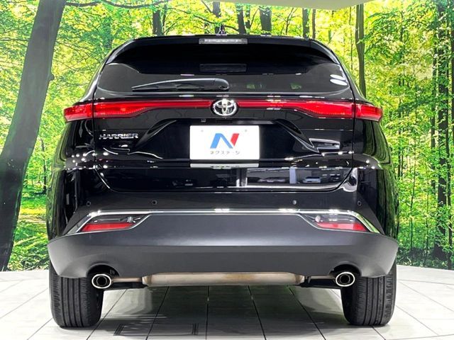 TOYOTA HARRIER 4WD 2020