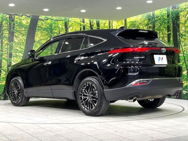 TOYOTA HARRIER 4WD 2020