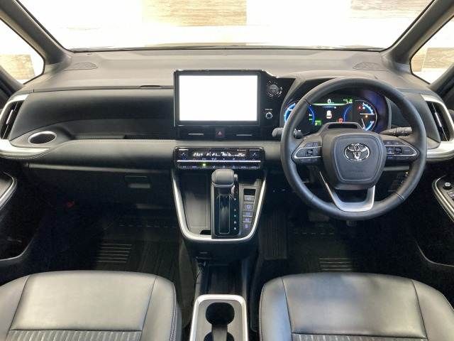 TOYOTA NOAH HYBRID 2023