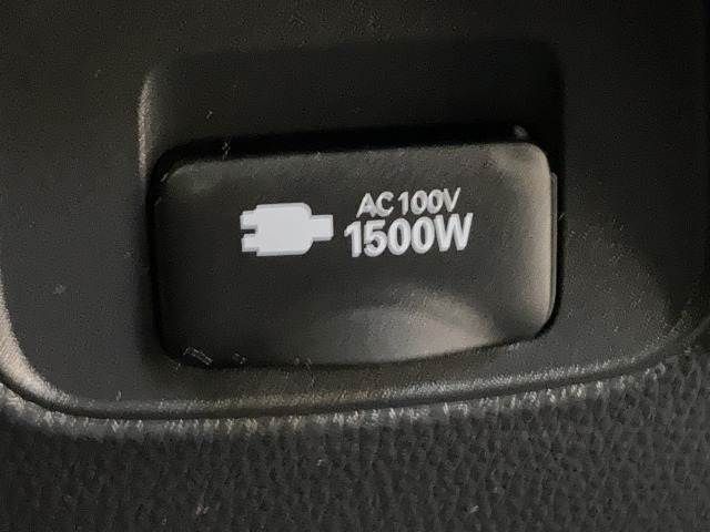 TOYOTA NOAH HYBRID 2023