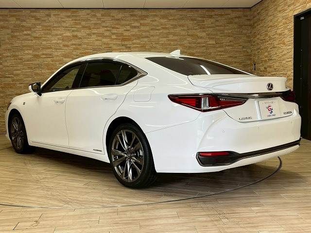 TOYOTA LEXUS ES300h 2019