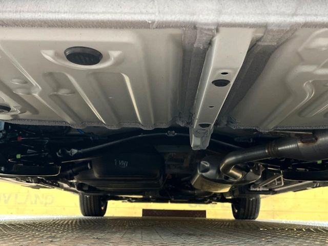 TOYOTA VOXY HYBRID 2025