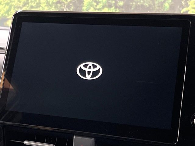 TOYOTA VOXY HYBRID 2025