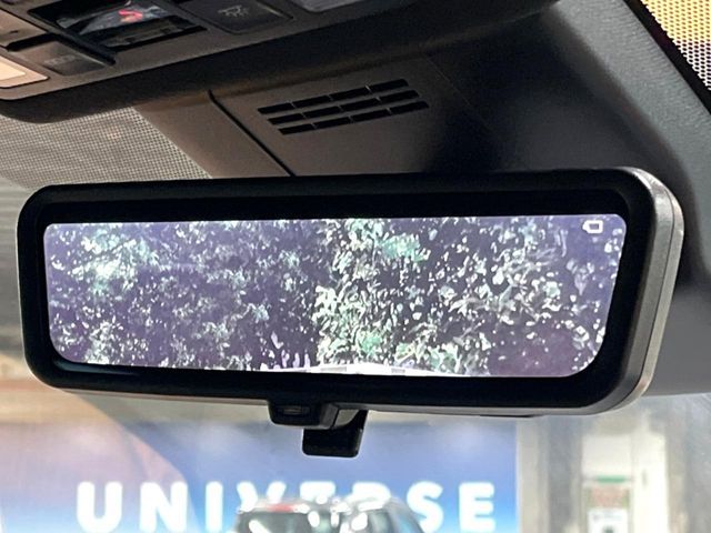 TOYOTA NOAH HYBRID 2024