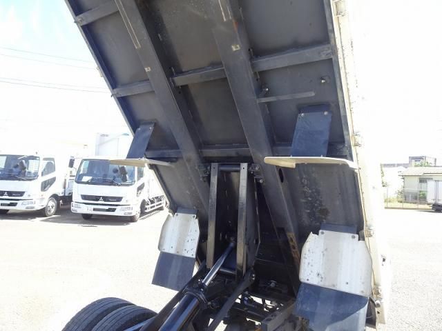 MITSUBISHI CANTER 2020