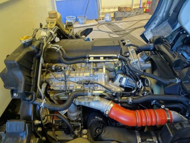 MITSUBISHI CANTER 2020