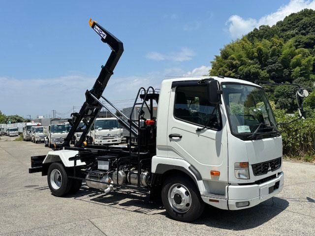 MITSUBISHI FUSOU FIGHTER 2025