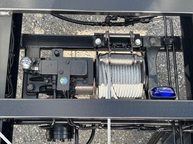 MITSUBISHI CANTER 2025