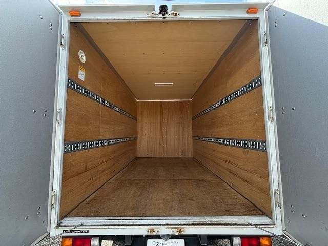 MITSUBISHI CANTER 2022