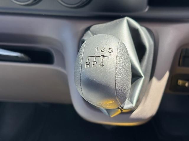 MITSUBISHI CANTER 2025