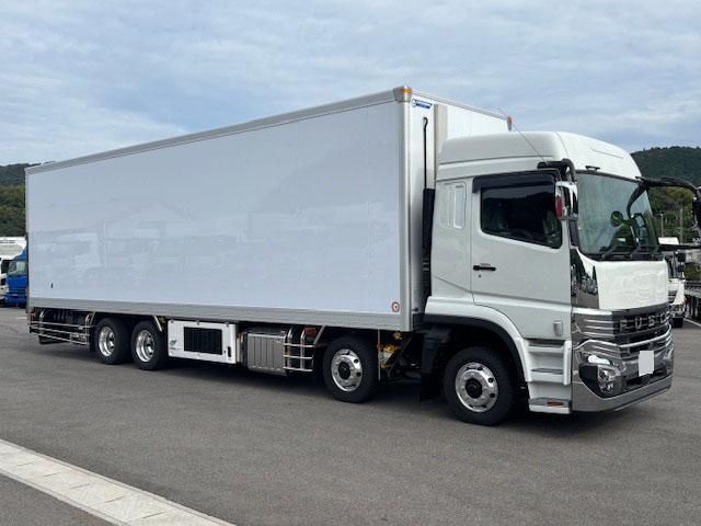 MITSUBISHI FUSOU SUPER GREAT 2025