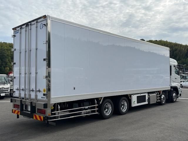 MITSUBISHI FUSOU SUPER GREAT 2025