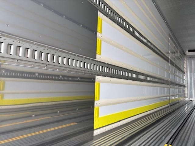 MITSUBISHI FUSOU SUPER GREAT 2025