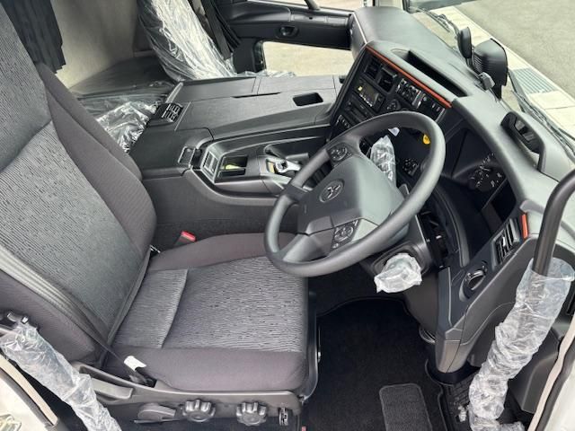 MITSUBISHI FUSOU SUPER GREAT 2025