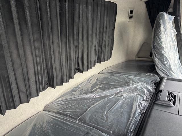 MITSUBISHI FUSOU SUPER GREAT 2025