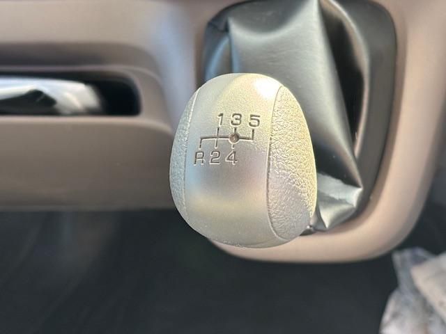 MITSUBISHI CANTER 2025