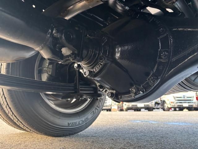 MITSUBISHI CANTER 2025