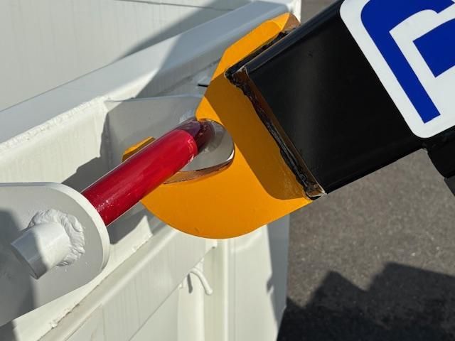 MITSUBISHI CANTER 2025