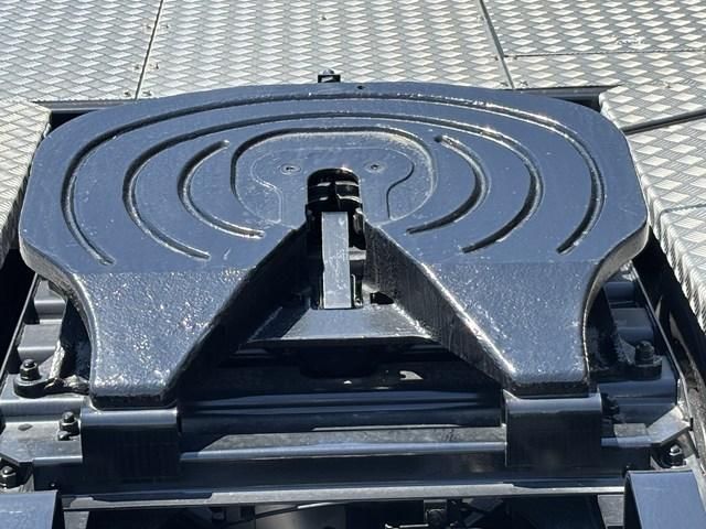 MITSUBISHI FUSOU SUPER GREAT 2025