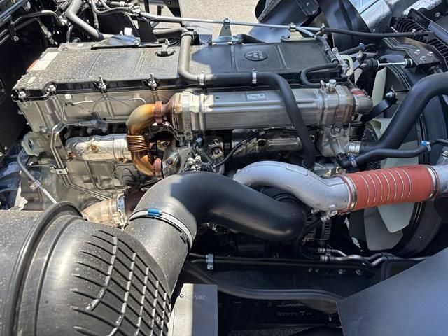 MITSUBISHI FUSOU SUPER GREAT 2025