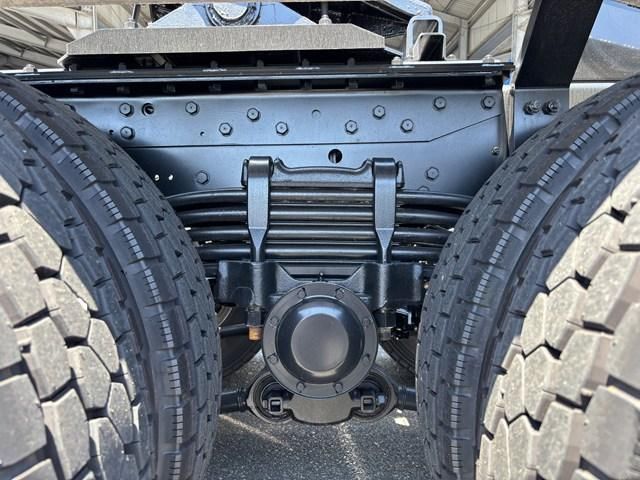 MITSUBISHI FUSOU SUPER GREAT 2025