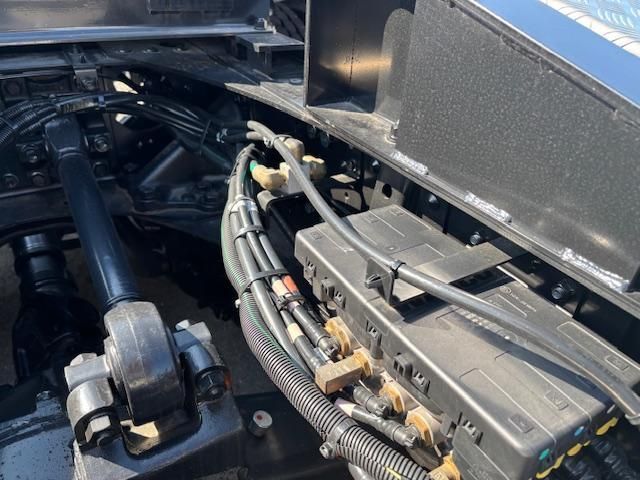 MITSUBISHI FUSOU SUPER GREAT 2025