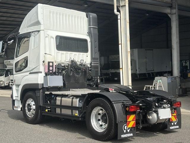 MITSUBISHI FUSOU SUPER GREAT 2025