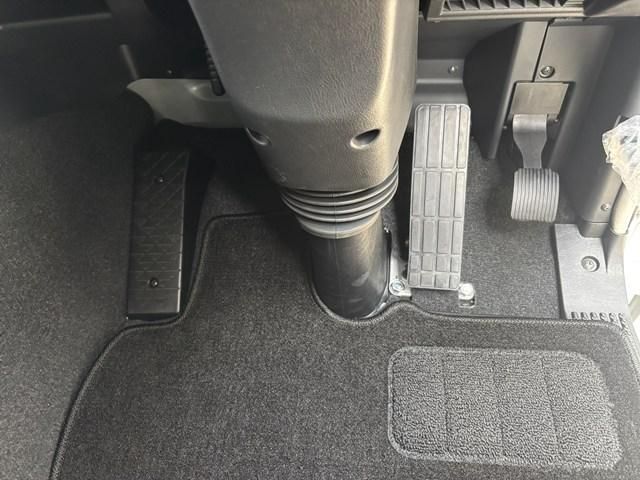 MITSUBISHI FUSOU SUPER GREAT 2025