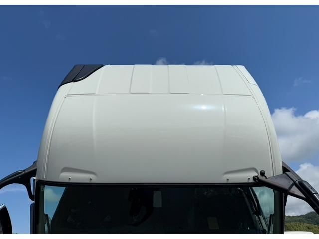 MITSUBISHI FUSOU SUPER GREAT 2025