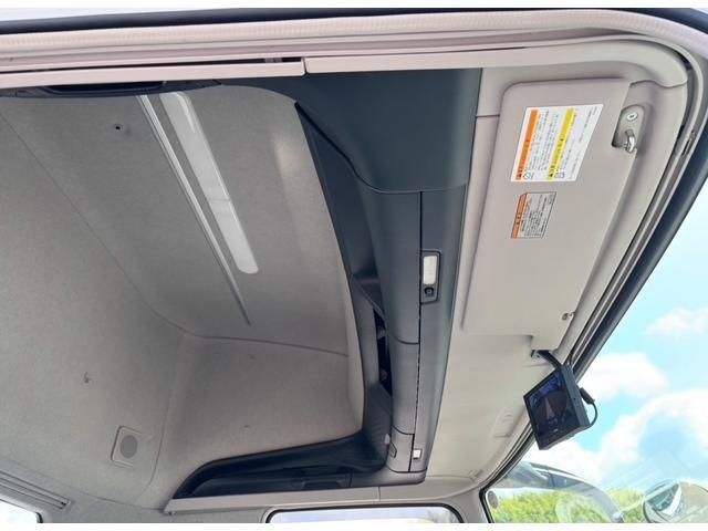 MITSUBISHI FUSOU SUPER GREAT 2025