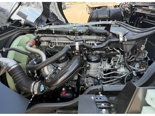 MITSUBISHI FUSOU SUPER GREAT 2025