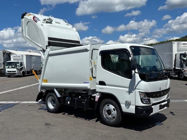 MITSUBISHI CANTER 2024