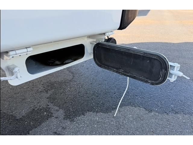 MITSUBISHI CANTER 2024