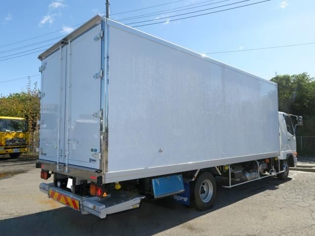 MITSUBISHI FUSOU FIGHTER 2025