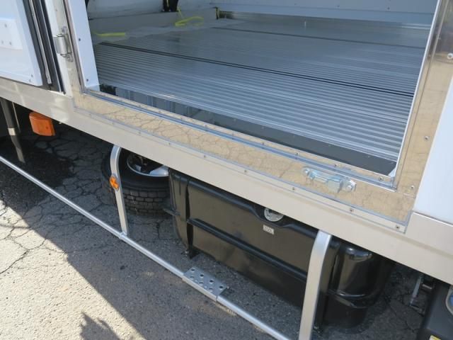 MITSUBISHI FUSOU FIGHTER 2025